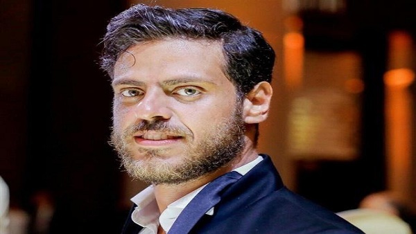 الفنان طارق صبري