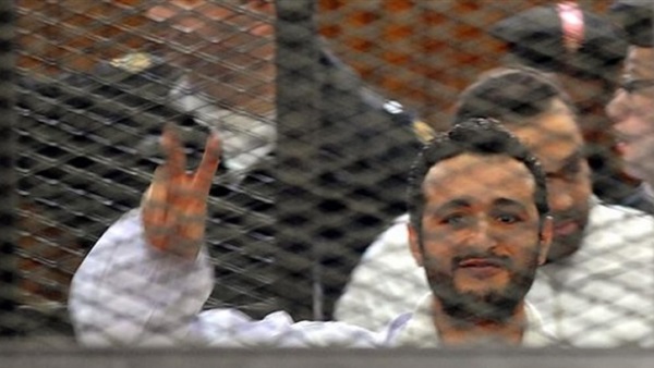أحمد دومة خلال محاكمة
