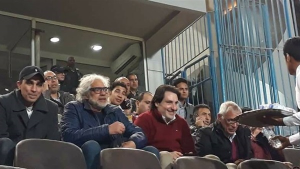 جهاز المنتخب في مقصورة