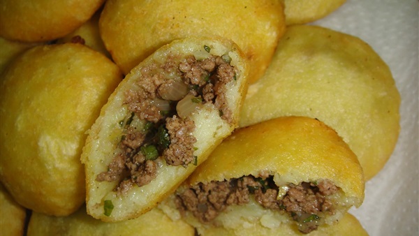 كبة الأرز وسلطة الخيار