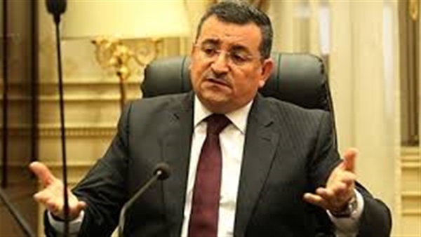 اسامة هيكل رئيس لجنة