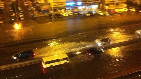 هطول أمطار غزيرة