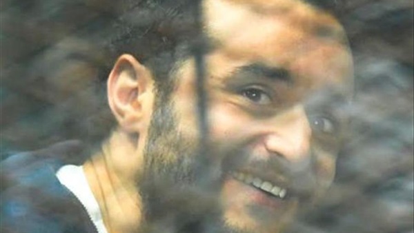 أحمد دومة خلال محاكمة