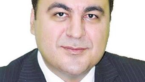 الدكتور ياسر عبد