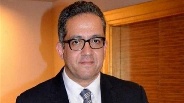 خالد العنانى