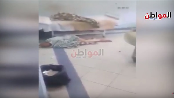 مريض على أرضيه مستشفى