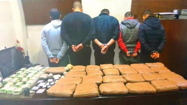 عصابة مخدرات