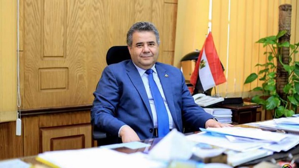 رئس جامعة بنها