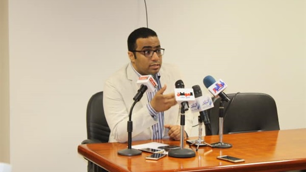 الدكتور أحمد أشرف