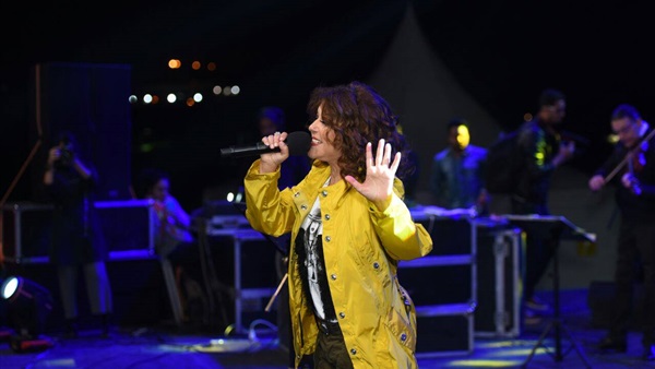 الفنانة سميرة سعيد