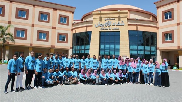 طلاب جامعة الأقصر
