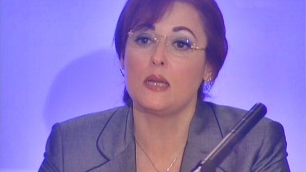 الفنانه نهال عنبر