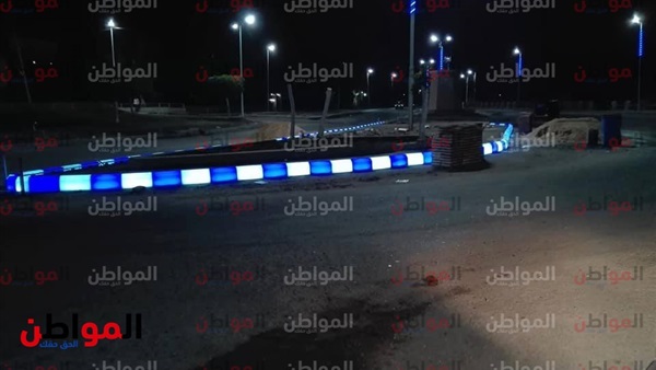 بلدورات مضيئة بشوارع