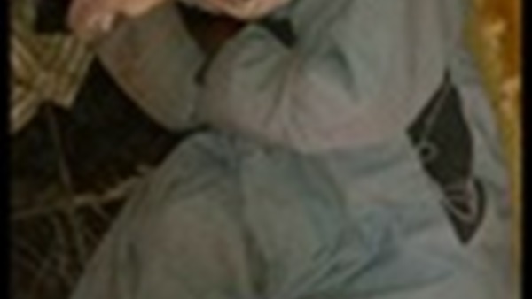 المسن وهو ملقى فى