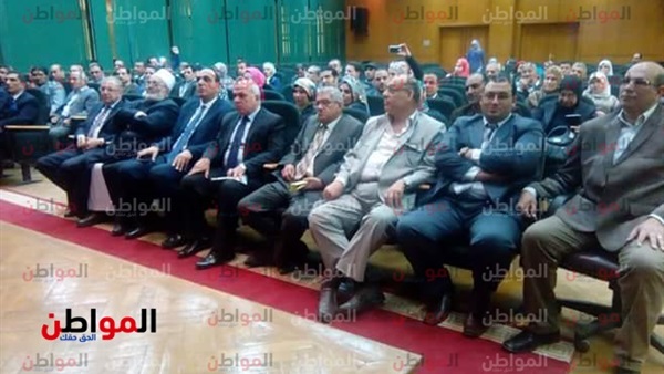 جانب من الندوة