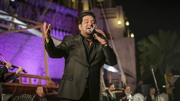 المطرب حاتم العراقى
