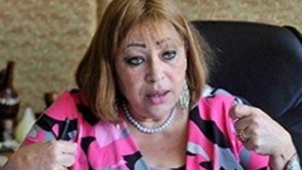 السفيرة منى عمر