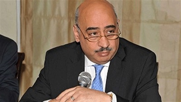 السفير عمرو معوض