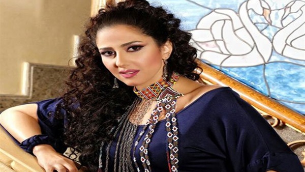 الفنانة حنان مطاوع