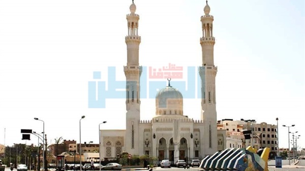 مسجد بالبحر الأحمر