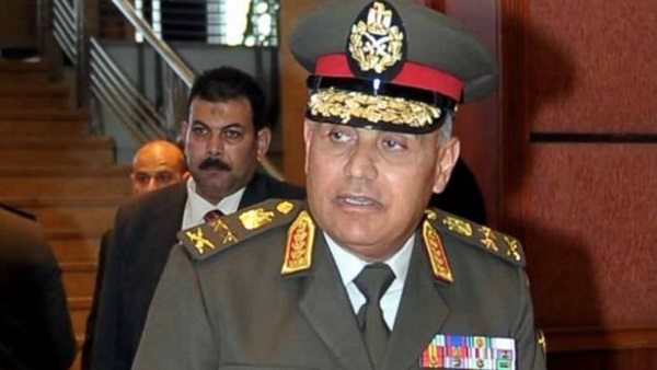وزير الدفاع الفريق