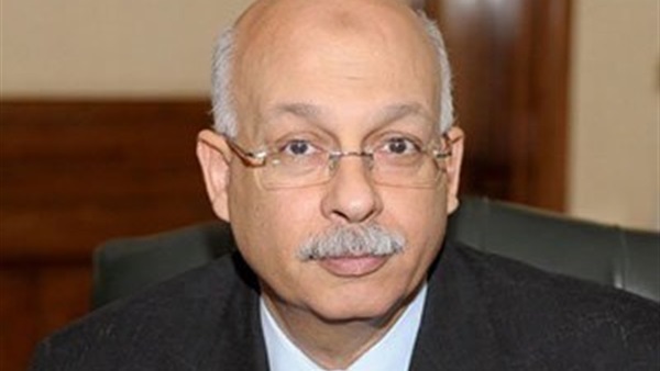 الدكتور عمرو قنديل