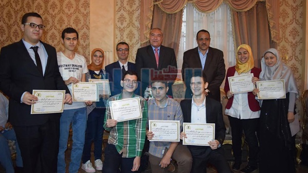 أوائل الثانوية بمحافظ