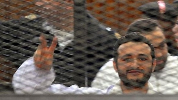 أحمد دومة خلال محاكمة