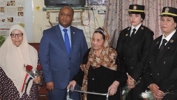 مدير الامن داخل دار