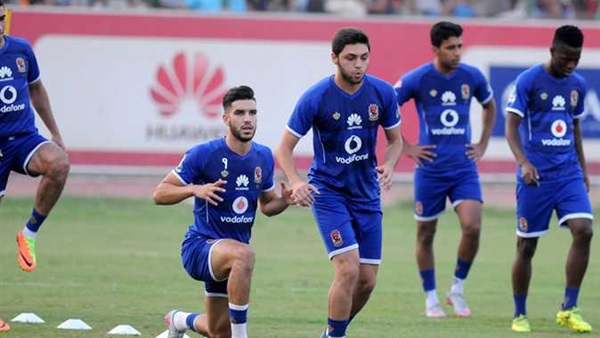 لاعبوا الأهلي
