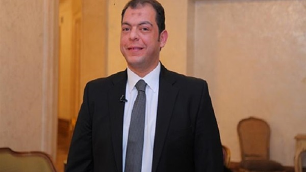 الإعلامي الدكتور