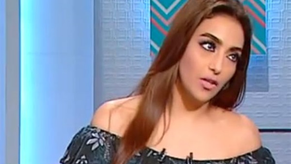 المطربة سمية وجدى