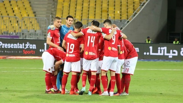 لاعبو الأهلي