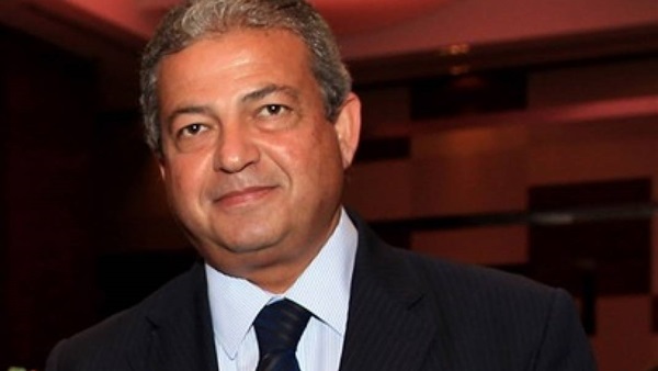 خالد عبد العزيز