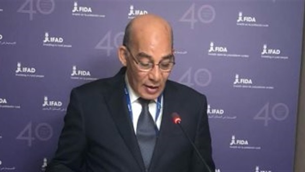 وزير الزراعة فى التصويت