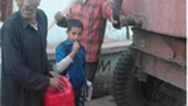 أحد الأهالى أثناء