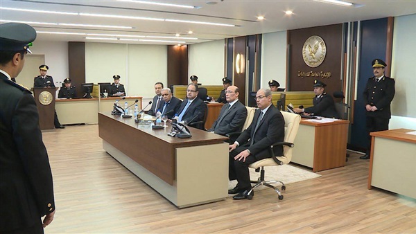 وزير الداخلية فى