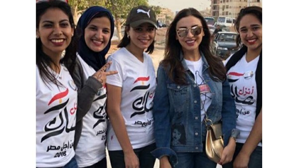 المطربة انغام