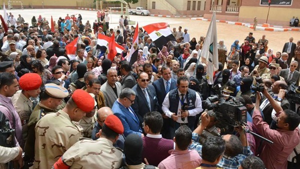 محافظ ومدير امن سوهاج