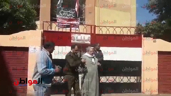 مسن كفيف يبنتخب السيسي-انتخابات