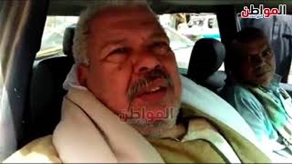 عزت أبو عزوز والد