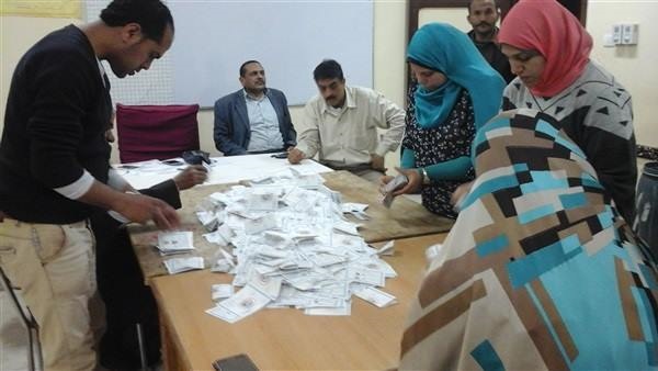 فرز الاصوات في الانتخابات