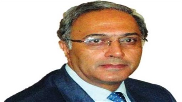 الدكتور سعيد صادق