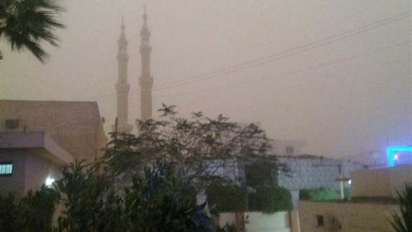 عاصفة ترابية