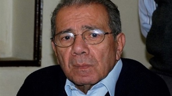 الكاتب نبيل زكي