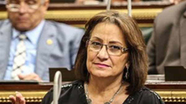 النائبة نادية هنرى