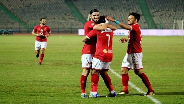 لاعبو الأهلي