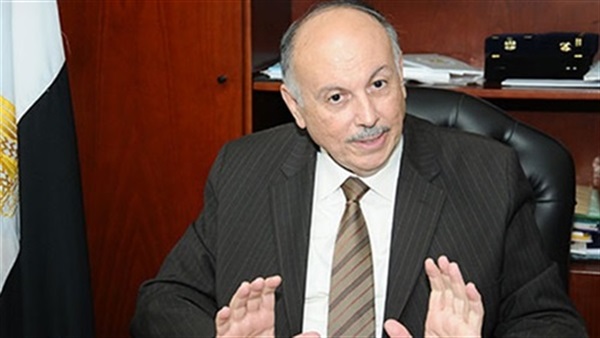 عصام خميس نائب وزير