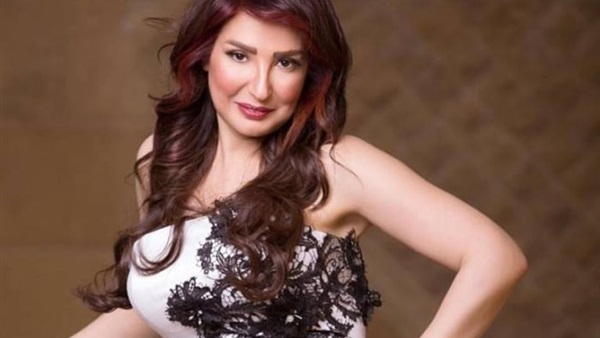 الفنانة امل رزق