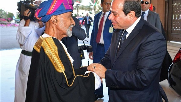 السلطان قابوس يهنئي
